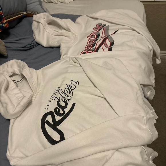 BUNDLE OF 2 Men’s Medium White Pull Over Hoodies Vintage NWOT Reebok & Reckless - Picture 1 of 16